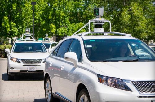 谷歌25辆无人驾驶汽车在加州获批上路
